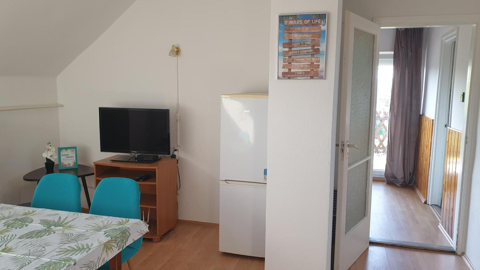 Sophie Apartment With Balcony Balatonbereny Exterior photo